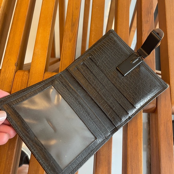 Gucci Monogram Bamboo Wallet - Picture 6 of 9